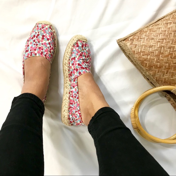 Sam Edelman Shoes - • Sam Edelman Floral Espadrille Flats •